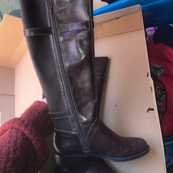 Boots - Picture 2 of 3